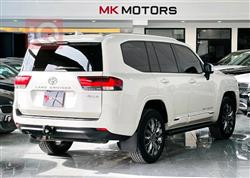 تۆیۆتا لاند کروزەر